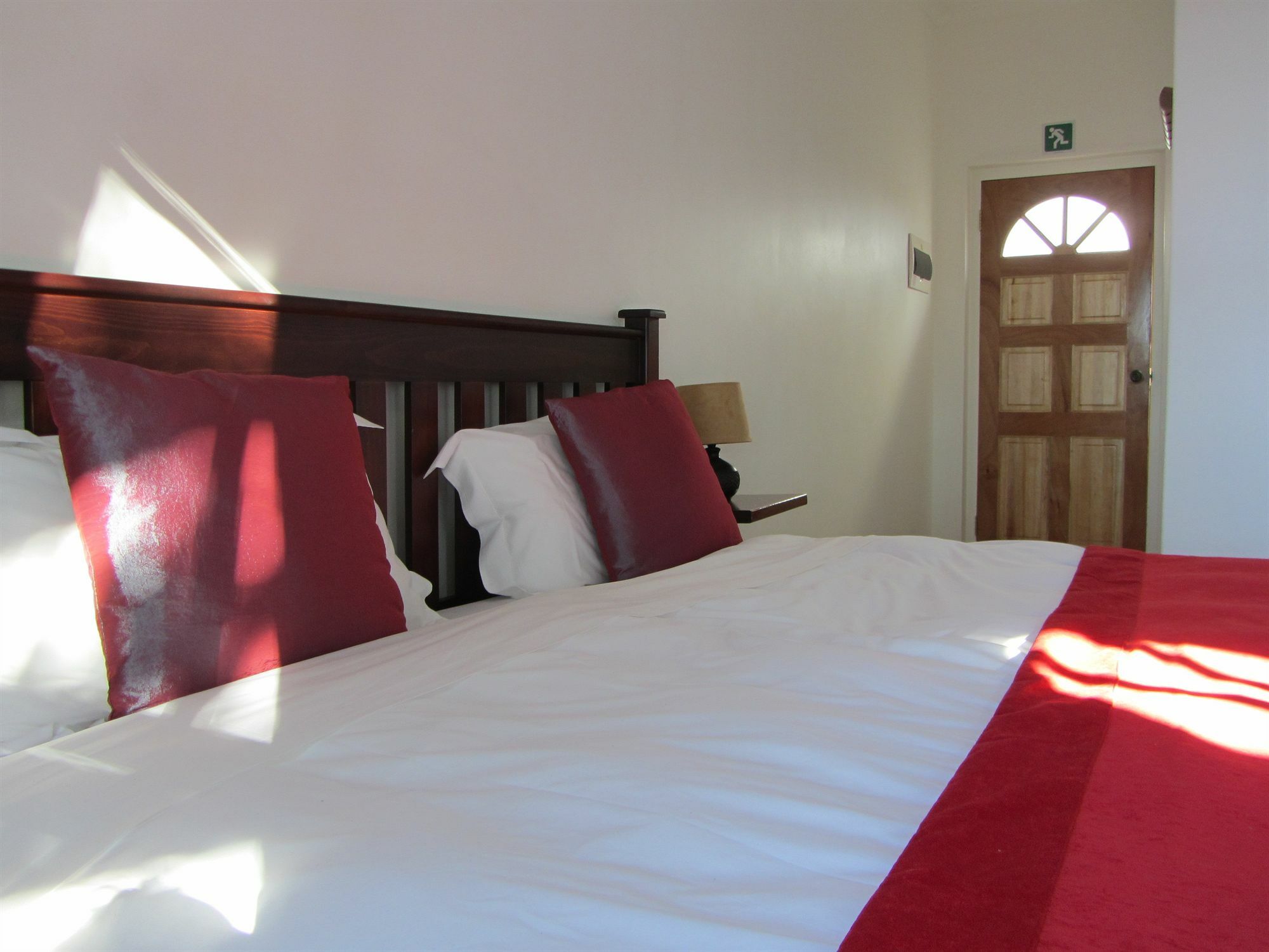 Africanhome Guesthouse Le Cap Extérieur photo